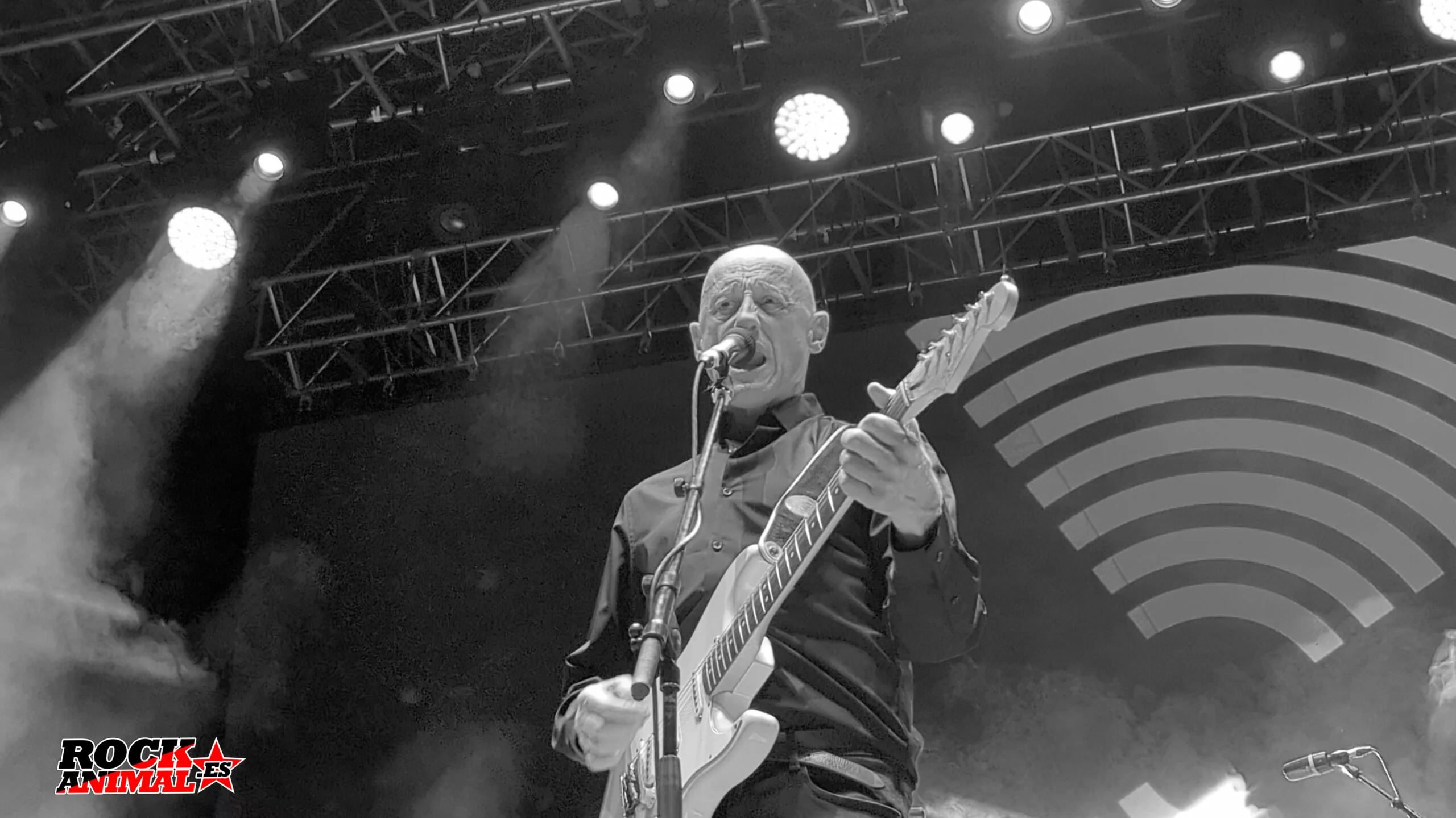 jorge martinez ilegales PXL_20230804_203656446